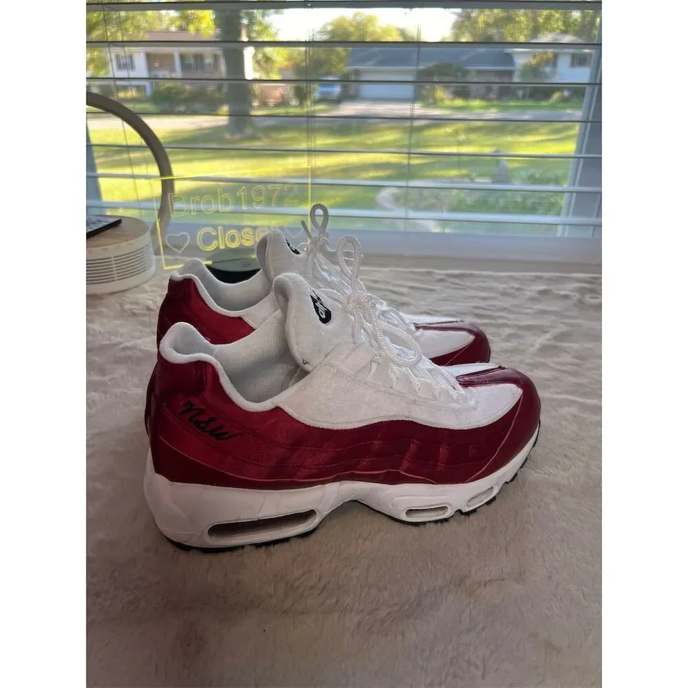 Nike Air Max 95 LX Women's Sneakers Red Size 8.5 Athletic Shoes